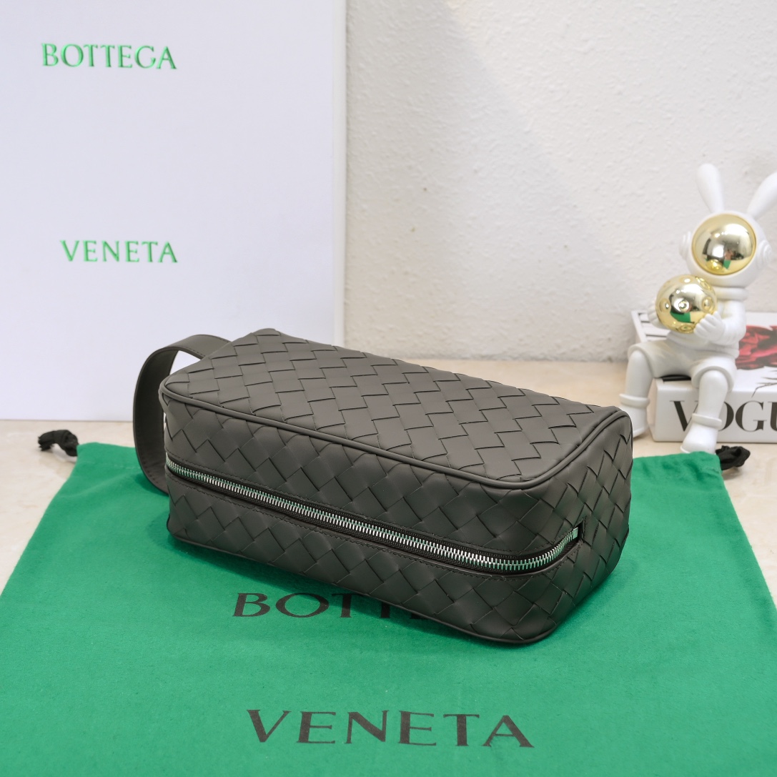 Bottega Veneta Cosmetic Bags